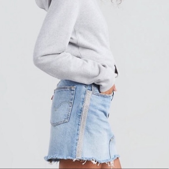 Levi’s rhinestone denim skirt NWT 26 - Picture 2 of 8
